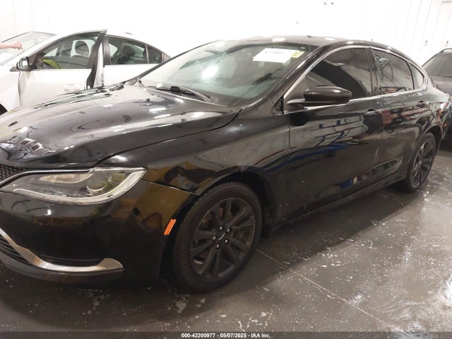 1C3CCCABXFN738619 Chrysler 2015