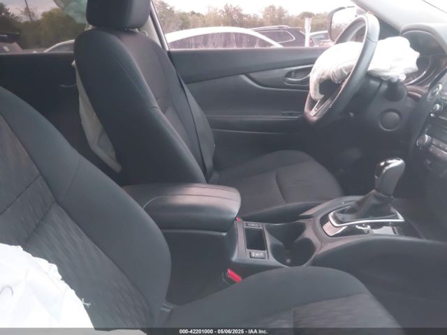 5N1AT2MTXJC745054 Nissan ROGUE SV