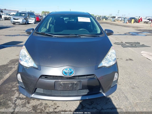 Toyota Prius C Three 2014 JTDKDTB39E1078879 Image 12