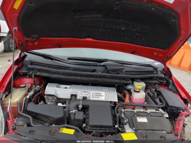 JTDKN3DU3F1882146 Toyota Prius Three