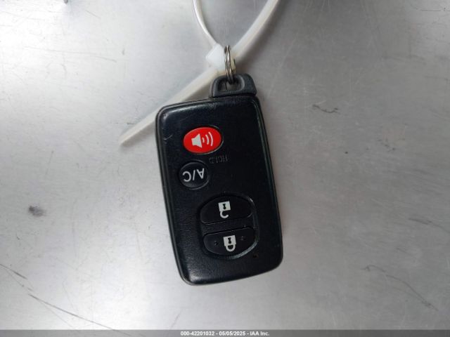 JTDKN3DU3F1882146 Toyota Prius Three