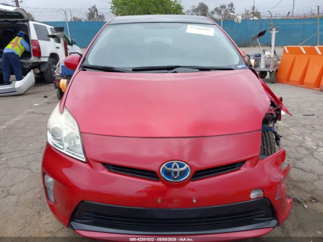 JTDKN3DU3F1882146 Toyota Prius Three