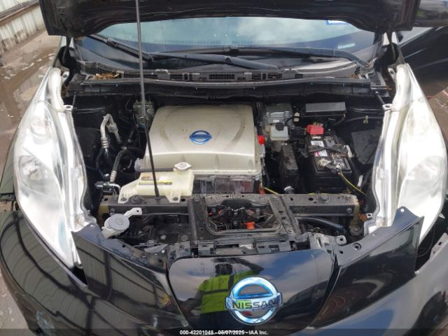 1N4AZ0CP2FC320680 Nissan LEAF S