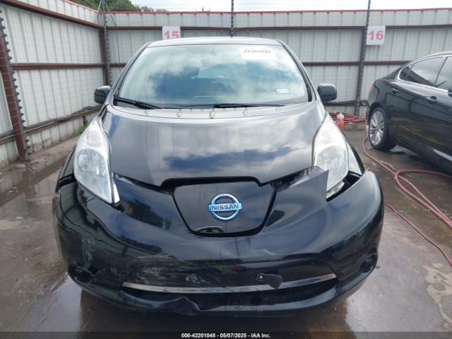 1N4AZ0CP2FC320680 Nissan LEAF S