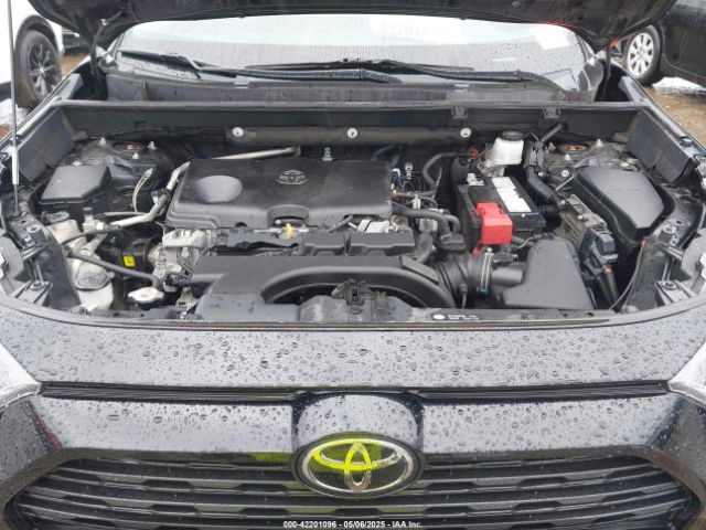 2T3H1RFVXMC106479 Toyota RAV4 LE