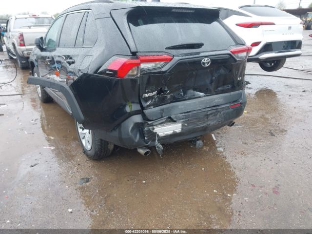 2T3H1RFVXMC106479 Toyota RAV4 LE