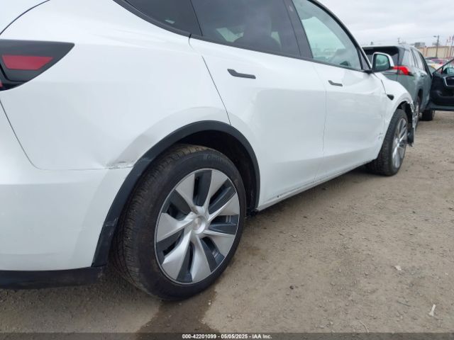 7SAYGDED4RF055859 Tesla Model Y Long Range Dual Motor All-wheel Drive/rwd