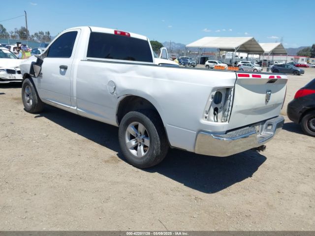 2017 RAM 1500 3C6JR6DT8HG542110 Photo 2