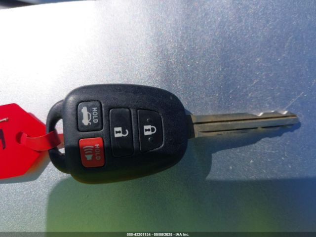 5YFBURHE5HP679489 Toyota COROLLA SE