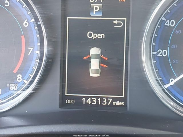 5YFBURHE5HP679489 Toyota COROLLA SE