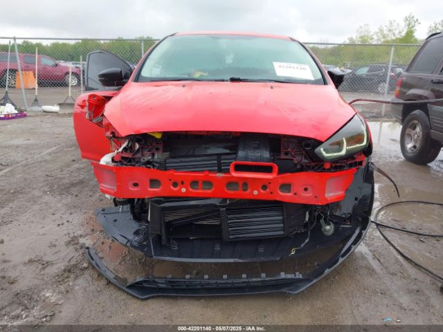 1FADP3K26GL389822 Ford FOCUS SE