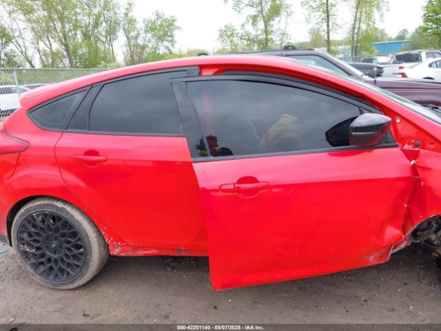 1FADP3K26GL389822 Ford FOCUS SE