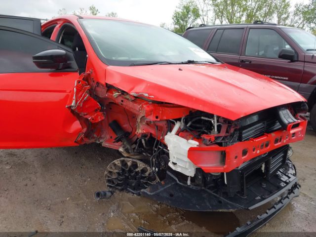 1FADP3K26GL389822 Ford FOCUS SE