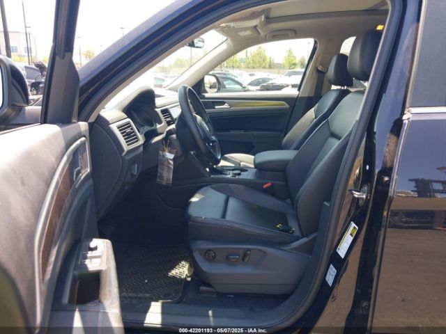 1V2UR2CA3KC613656 Volkswagen Atlas