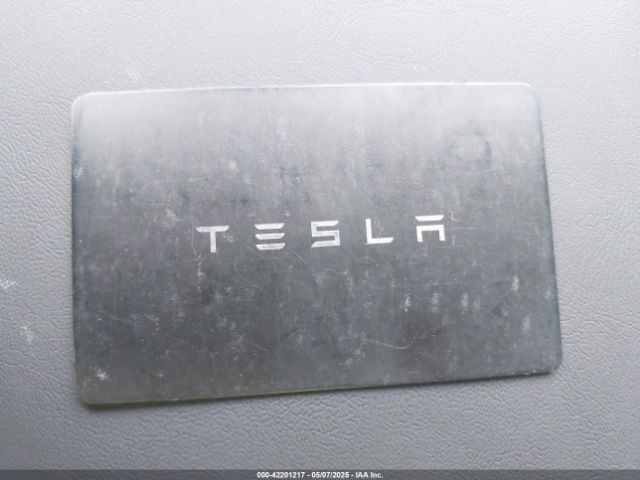 5YJ3E1EB2NF313445 Tesla MODEL 3