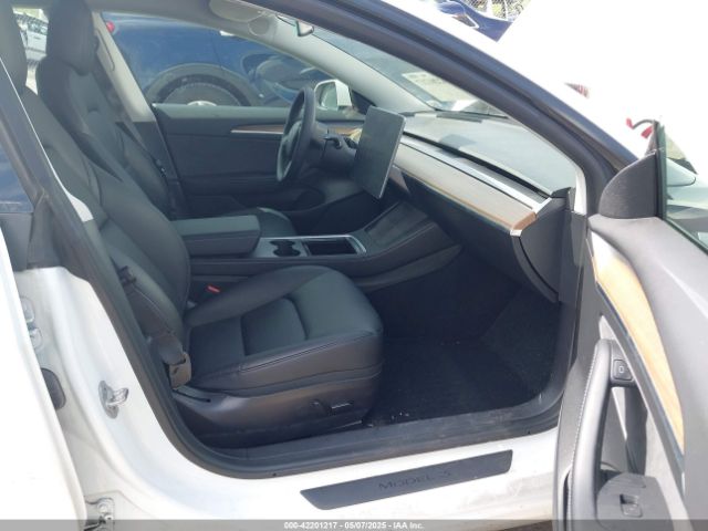 5YJ3E1EB2NF313445 Tesla MODEL 3