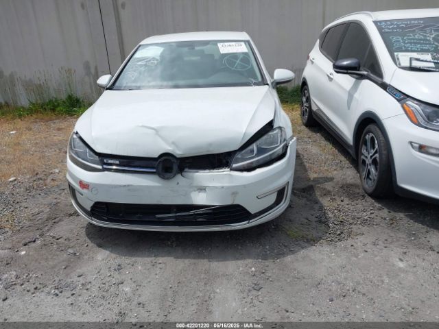 WVWKR7AU8HW953556 Volkswagen E-golf Se