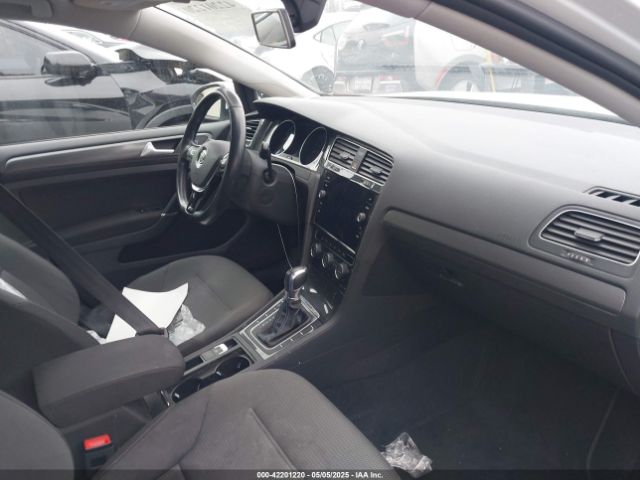 WVWKR7AU8HW953556 Volkswagen E-golf Se