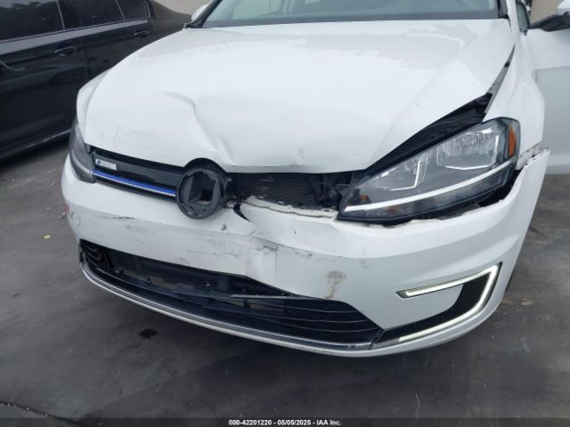 WVWKR7AU8HW953556 Volkswagen E-golf Se