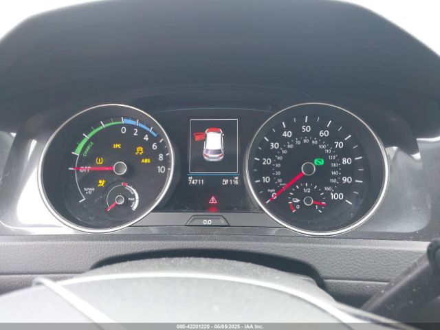 WVWKR7AU8HW953556 Volkswagen E-golf Se