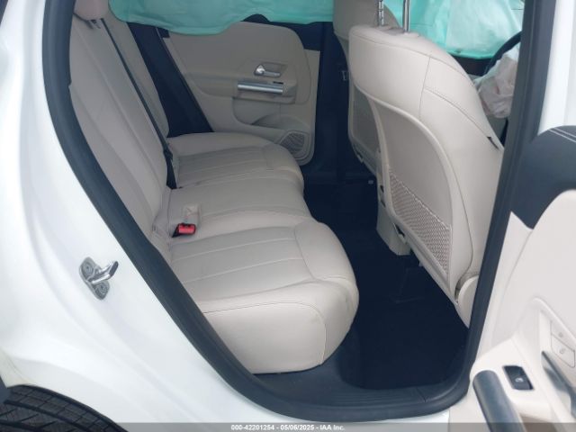 W1N4N4GB4PJ498699 Mercedes-Benz GLA 250