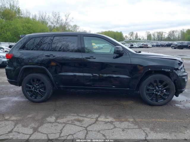 1C4RJFAG9HC851386 Jeep Grand Cherokee Altitude 4x4