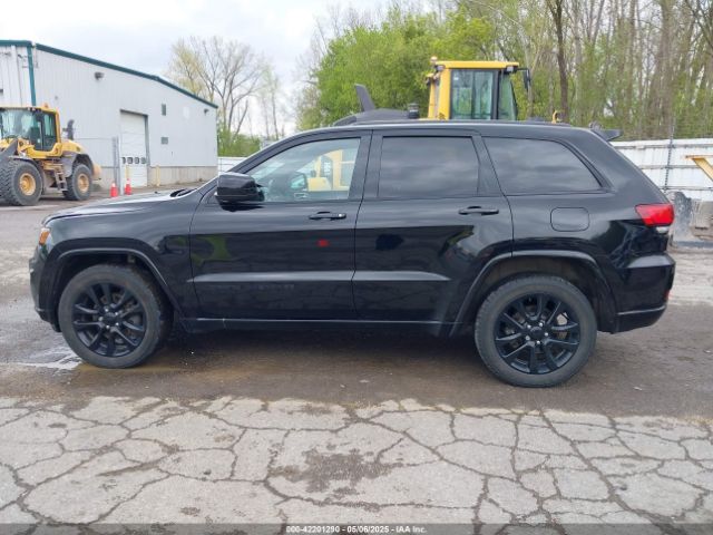 1C4RJFAG9HC851386 Jeep Grand Cherokee Altitude 4x4