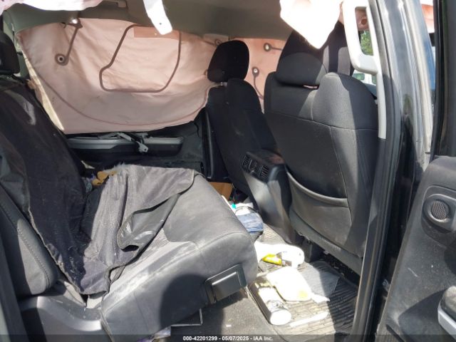 5TFDW5F15JX766487 Toyota Tundra Sr5 5.7l V8