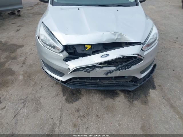 1FADP3F22FL342876 Ford FOCUS SE