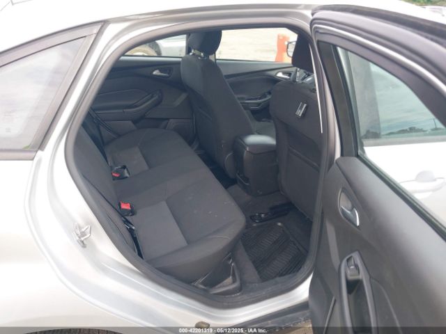 1FADP3F22FL342876 Ford FOCUS SE