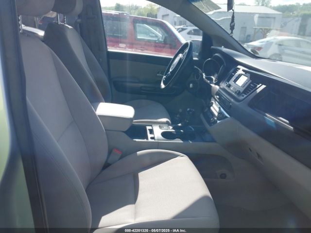 KNDMB5C19F6071751 KIA SEDONA LX