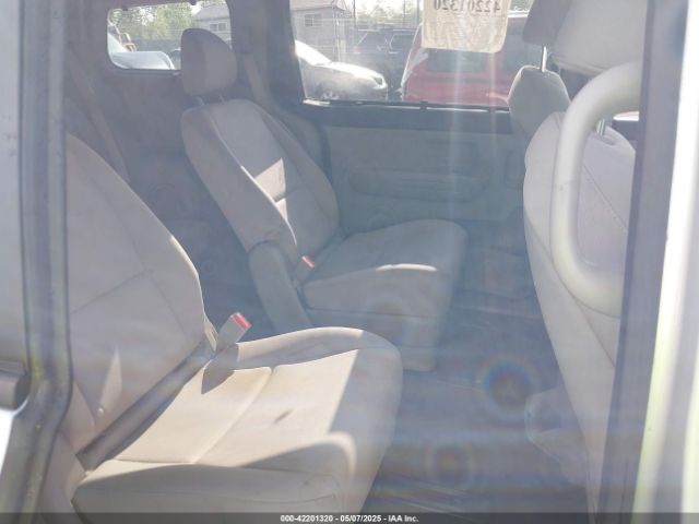 KNDMB5C19F6071751 KIA SEDONA LX