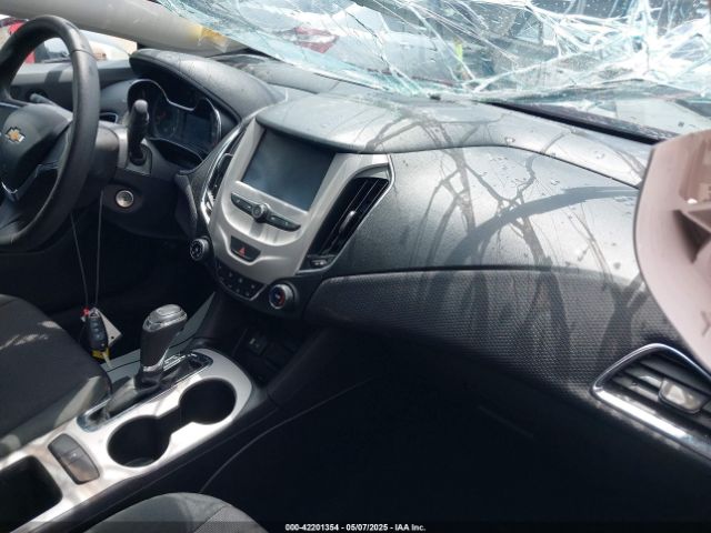 1G1BC5SM5H7125052 Chevrolet Cruze Ls Auto