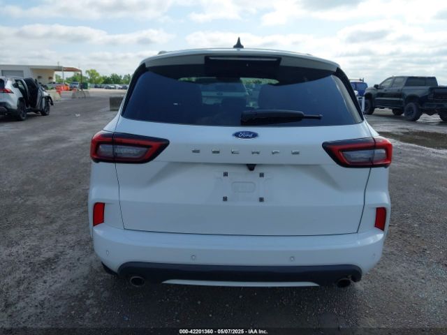1FMCU0MN4PUA70574 Ford Escape St-line