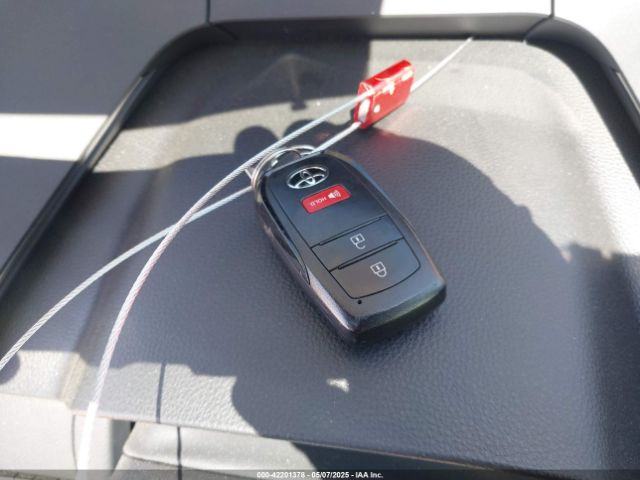 JTDACACU3P3001443 Toyota Prius Prime Se
