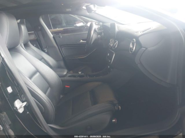 2018 MERCEDES-BENZ CLA 250 WDDSJ4GB1JN504264 Photo 4