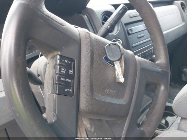 1FTFX1CF8EKE66105 Ford F-150 Xl