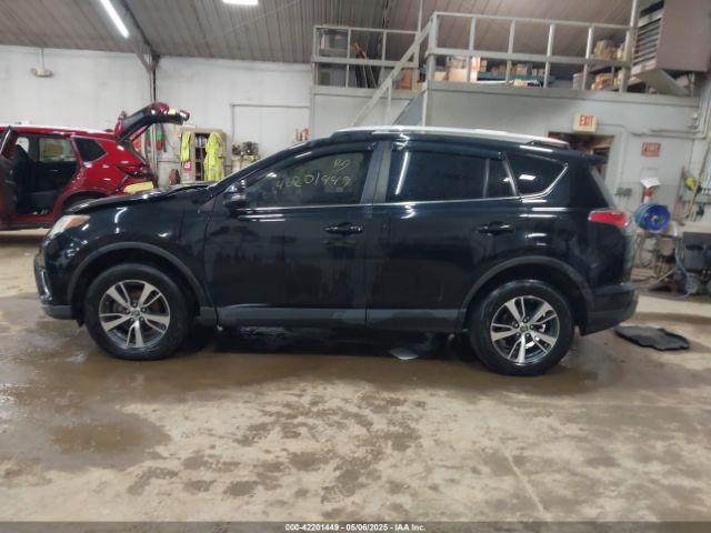 2T3RFREV2HW644699 Toyota Rav4 Xle