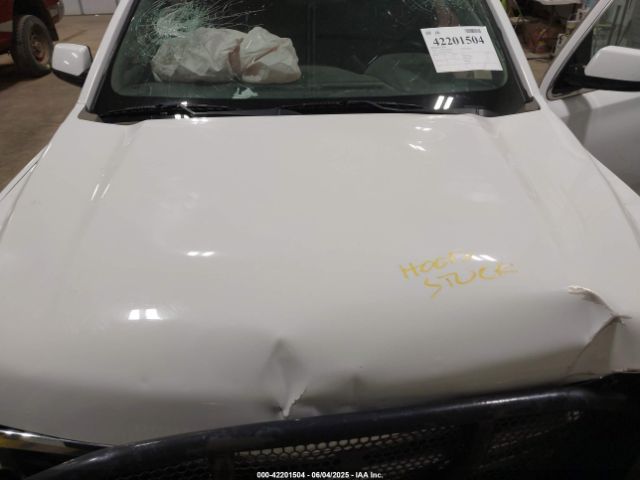 2018 CHEVROLET SUBURBAN 1GNSKKEC8JR336405 Photo 9