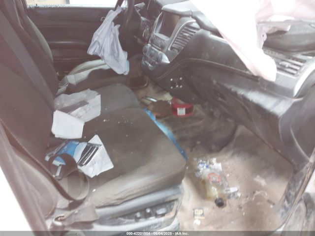 2018 CHEVROLET SUBURBAN 1GNSKKEC8JR336405 Photo 4