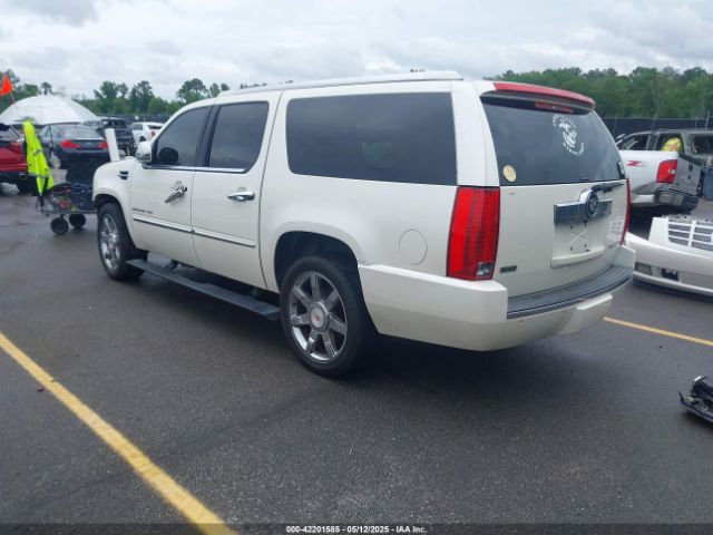 2011 CADILLAC ESCALADE ESV 1GYS4JEF9BR130075 Photo 2