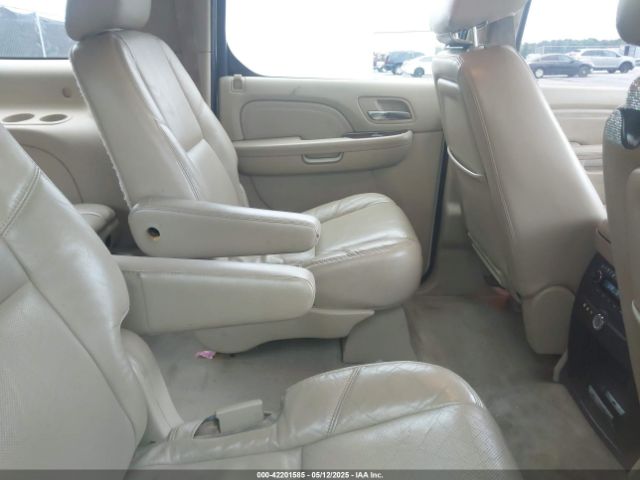 2011 CADILLAC ESCALADE ESV 1GYS4JEF9BR130075 Photo 7