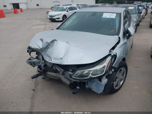 1G1BC5SMXH7230153 Chevrolet Cruze Ls Auto