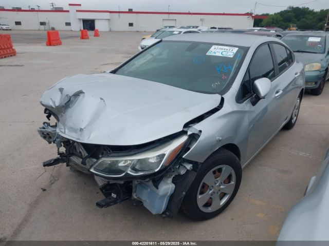 1G1BC5SMXH7230153 Chevrolet Cruze Ls Auto