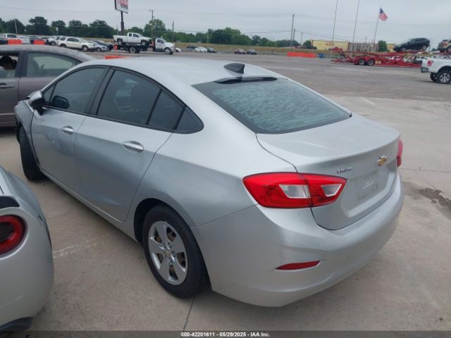1G1BC5SMXH7230153 Chevrolet Cruze Ls Auto
