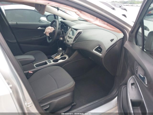 1G1BC5SMXH7230153 Chevrolet Cruze Ls Auto