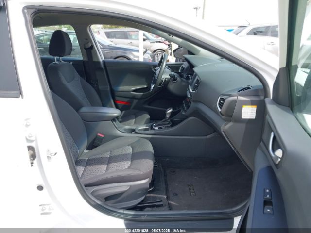 KMHC65LD5KU159398 Hyundai 2019