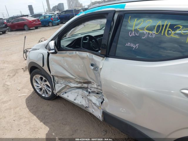 1G1FY6S08P4148881 Chevrolet Bolt Euv Fwd Lt