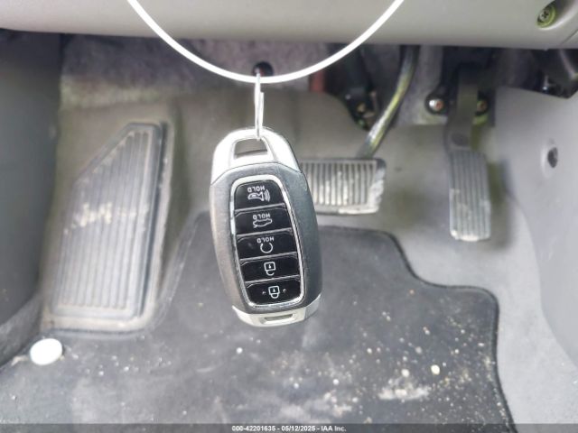 5NPLN4AG4NH055529 Hyundai ELANTRA SEL