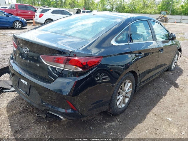 5NPE24AF0JH693067 Hyundai SONATA SE